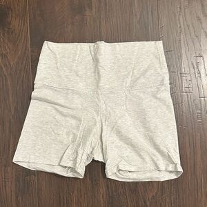 Aritzia TNA bike shorts